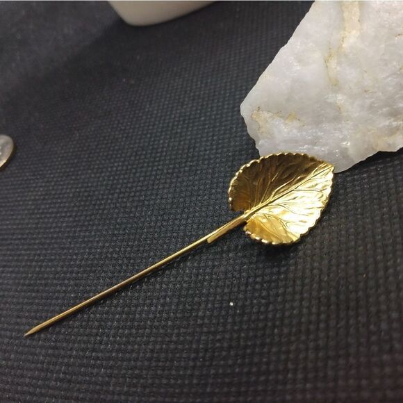 Harvest gold leaf pin vintage - Picture 1 of 2